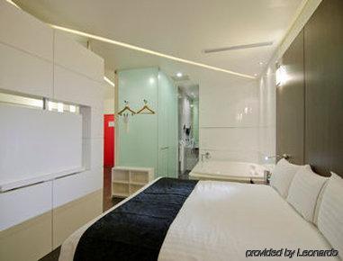 Ramada Encore By Wyndham Queretaro 4*